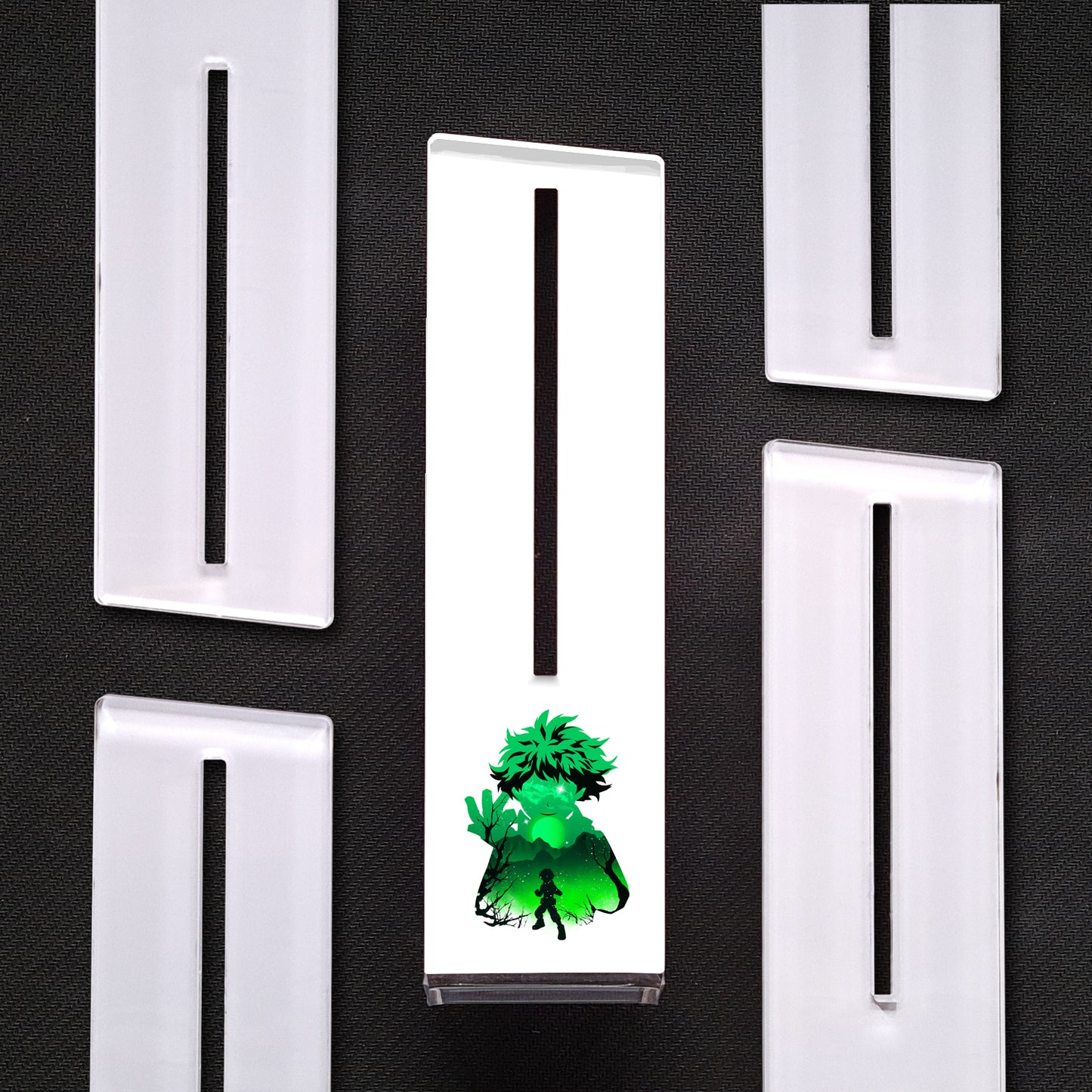 Midoriya (Opciones de Color) | Soporte Gráfica Vertical Acrílico