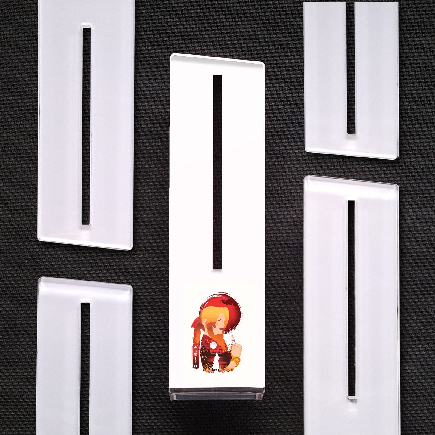 Aerith New | Soporte Gráfica Vertical Acrílico