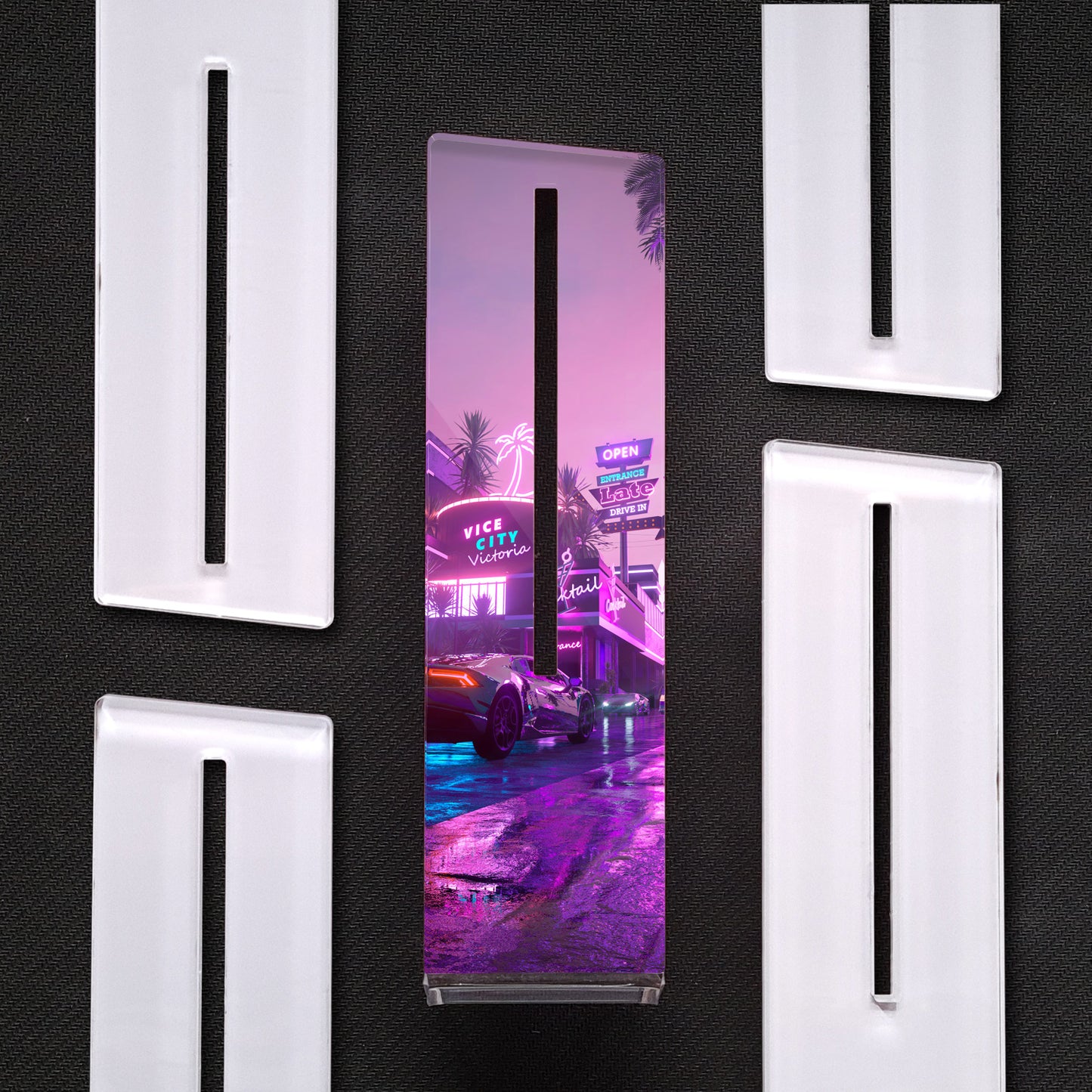 Victoria-2021 | Soporte Gráfica Vertical Acrílico
