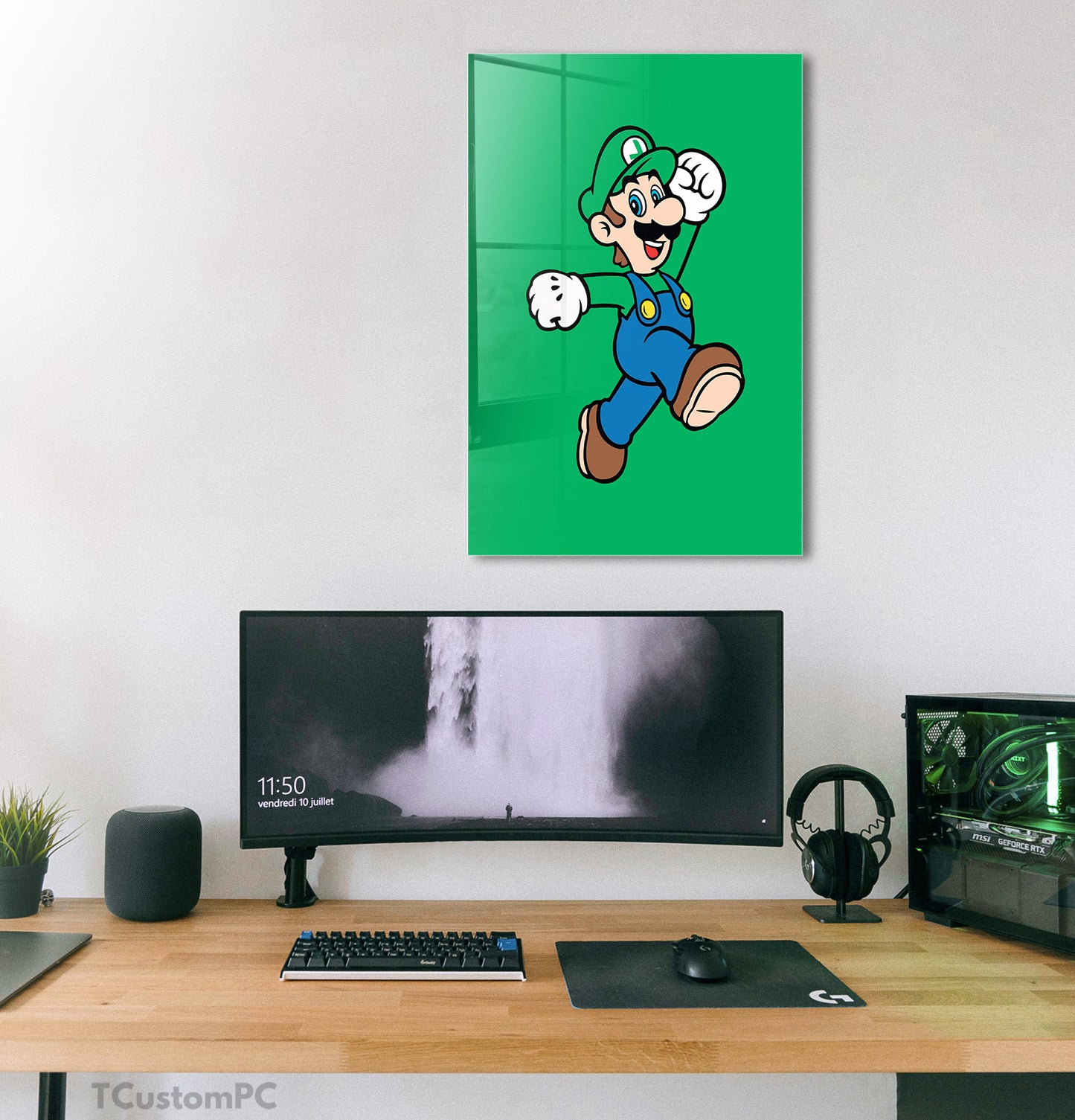 Luigi painting